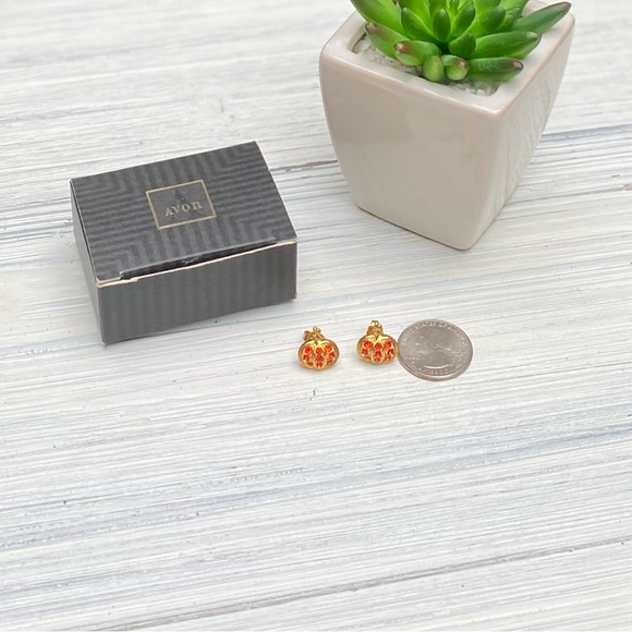 VTG Avon PUMPKIN Earrings - Picture 7 of 14